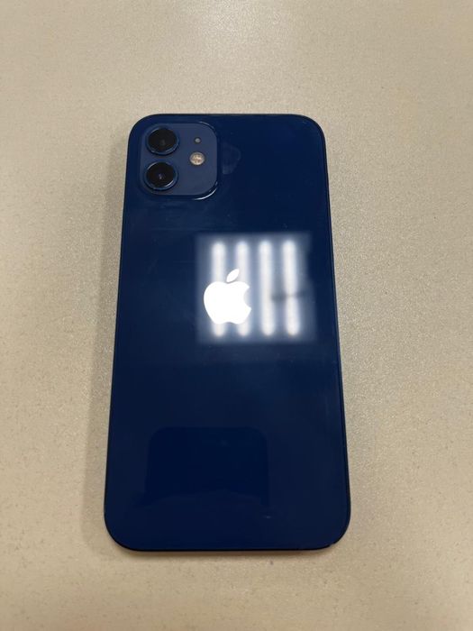 Продам айфон 12  на 256гб