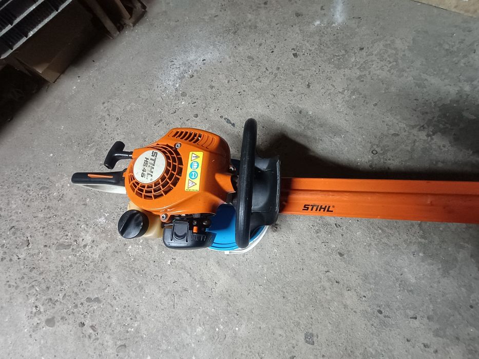 Se vinde  Stihl Hs 45