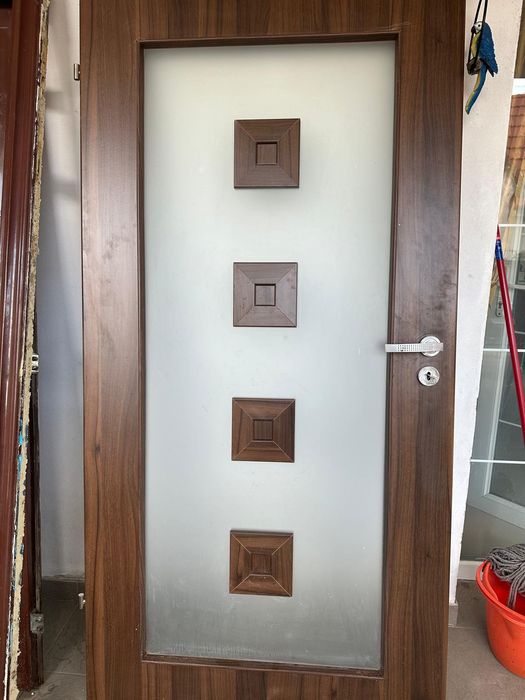 Usa interior demontate (Cocotinoli)