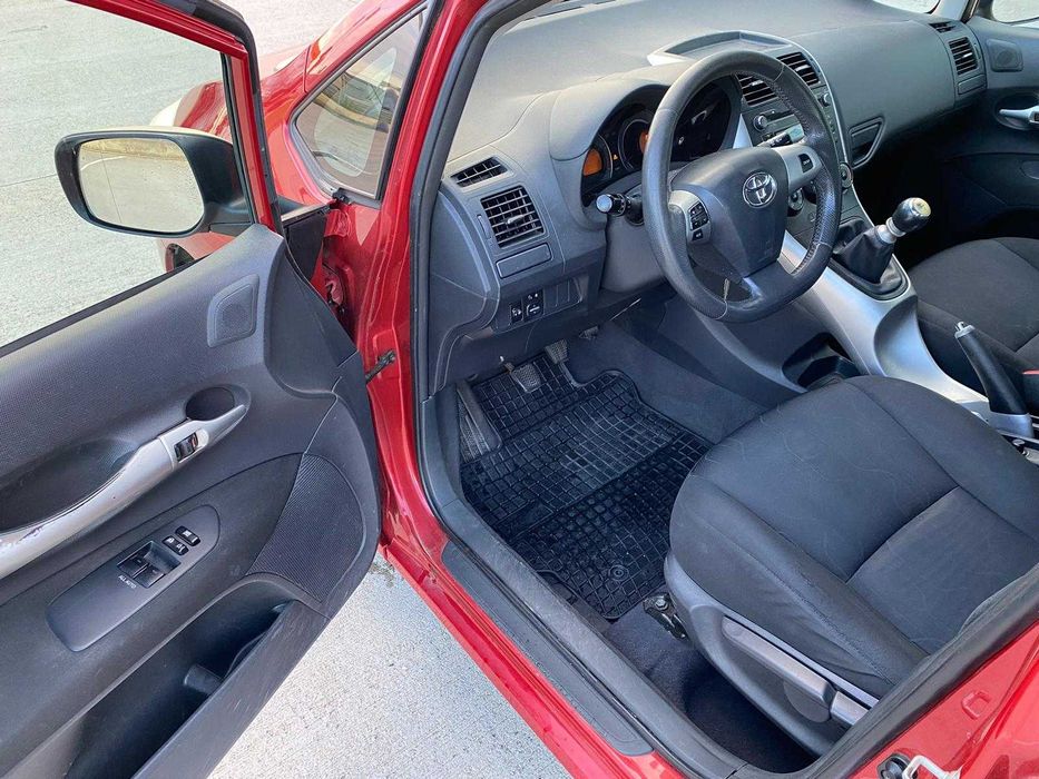 Vand Toyota Auris 1.4D