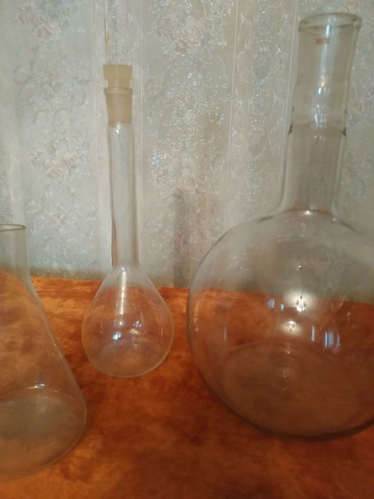 Колбы химические новые