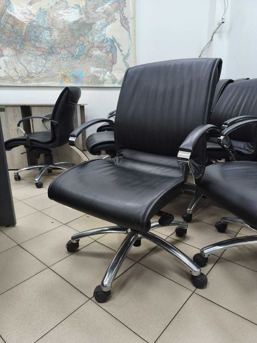 Продается кресло Burosit б\у