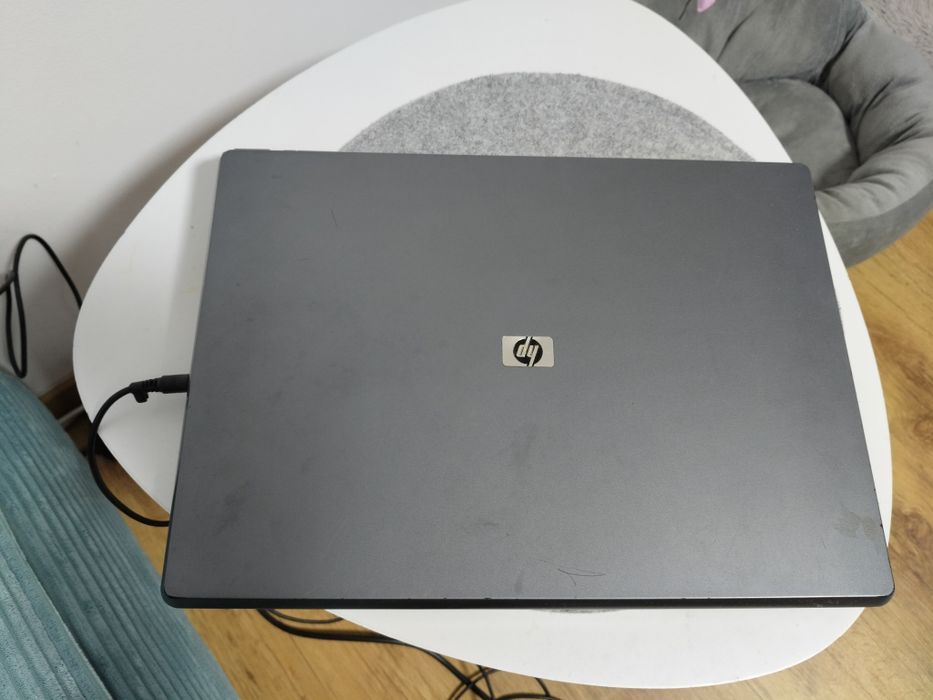 Laptop HP 510 – funcțional, Windows XP instalat