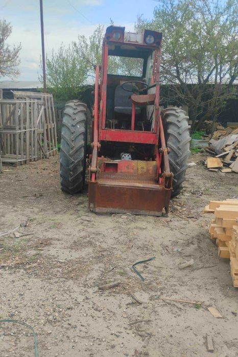 Incarcator Frontal IFRON motor Tractor U650 cauciucuri noi, stare buna