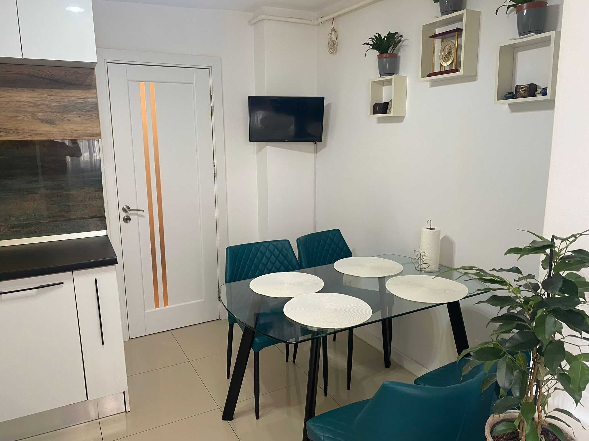 Apartament 3 camere decomandat, renovat 2022 si mobilat complet