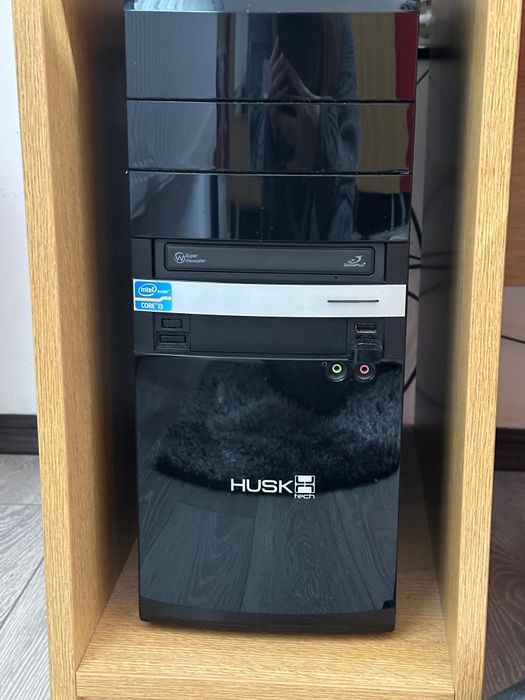 Vând  PC monitor și sistem audio