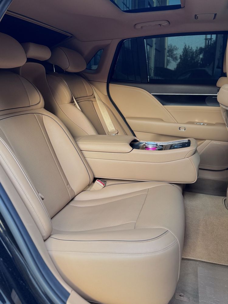 Genesis G90 AWD