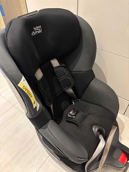 Столче за кола Britax Romer DualFix i-Size (до 4 г.)