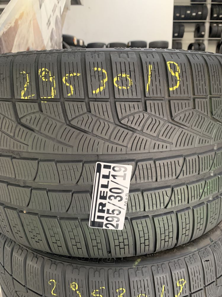 295/30/19 Pirelli