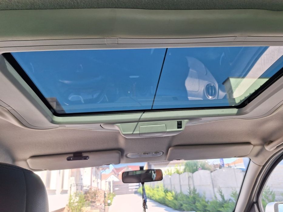 Dacia Duster 1.6 Benzina Trapa Piele AC Comenzi Volan