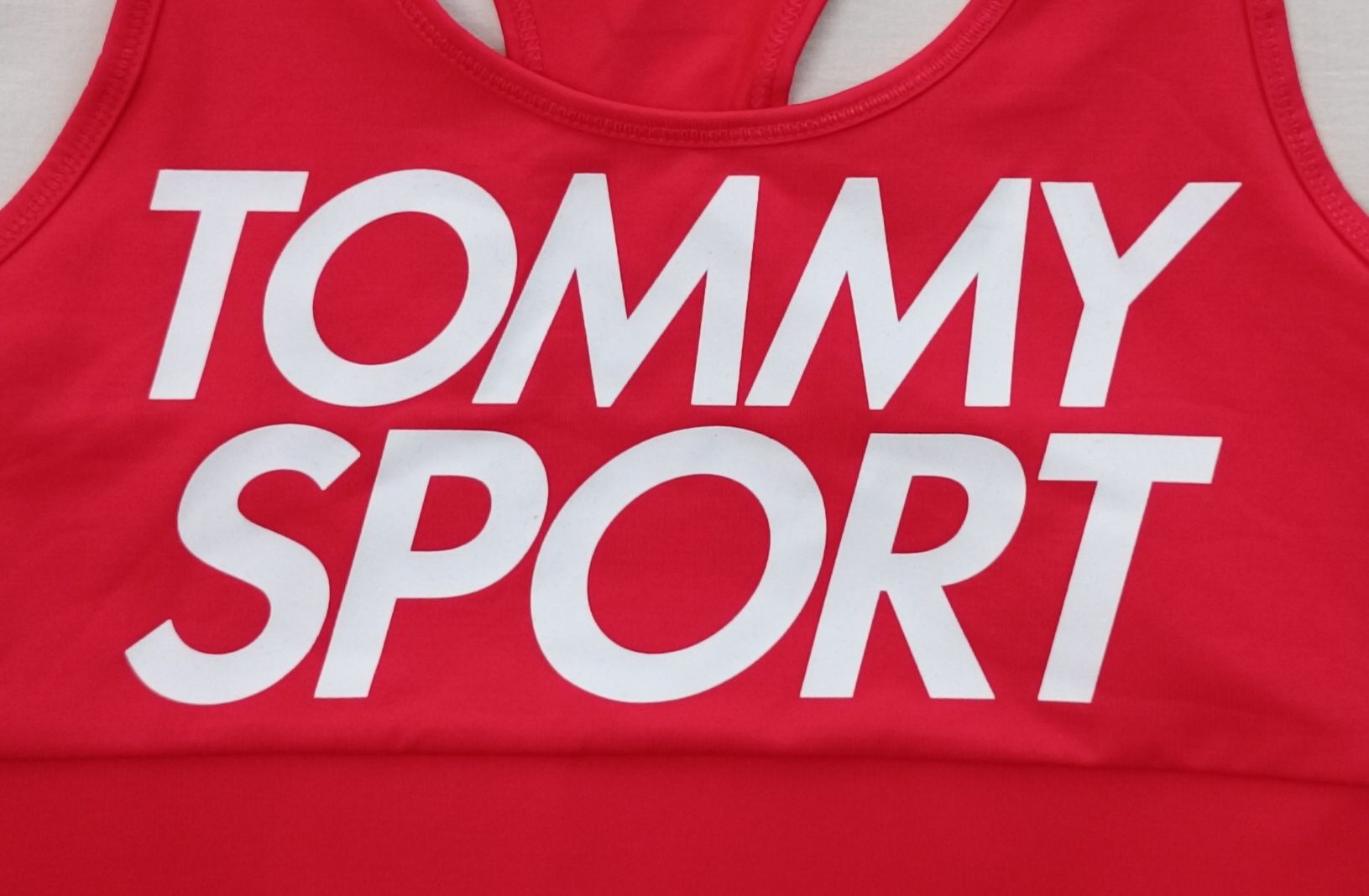 Tommy Sport оригинално бюстие XS спорт фитнес Tommy Hilfiger