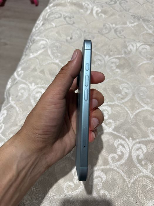 Продам iphone 16 в идеальном состояний акб 100