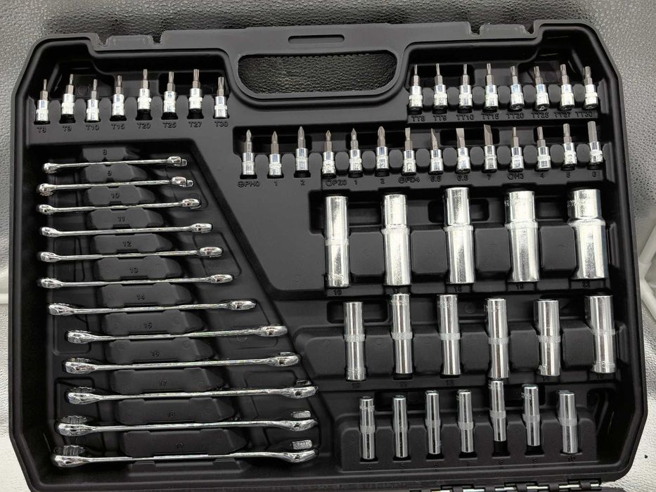Set scule complet 216 piese Supamaster 399 lei