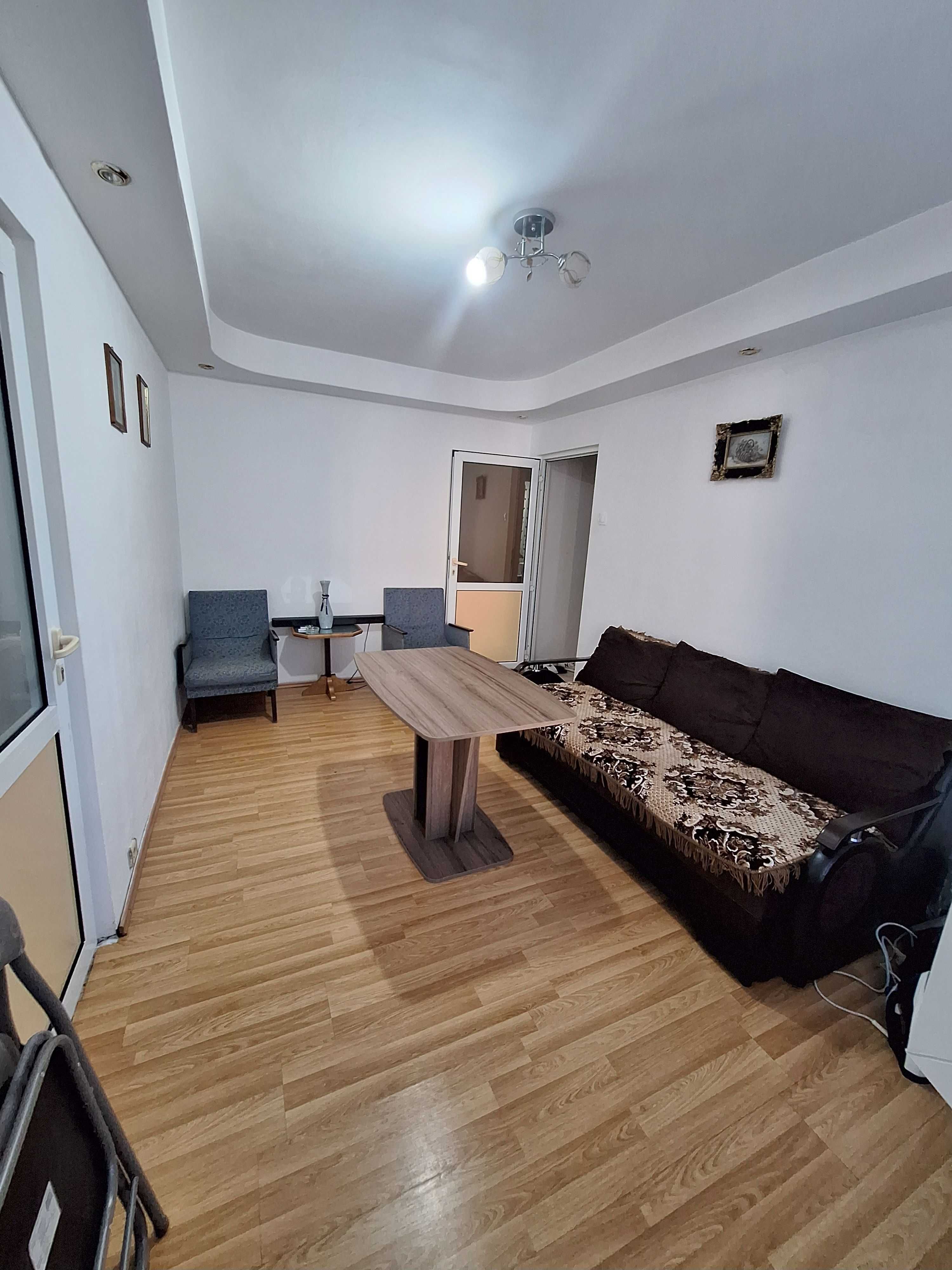 Proprietar inchiriez apartament 2 camere parter Gavana 2