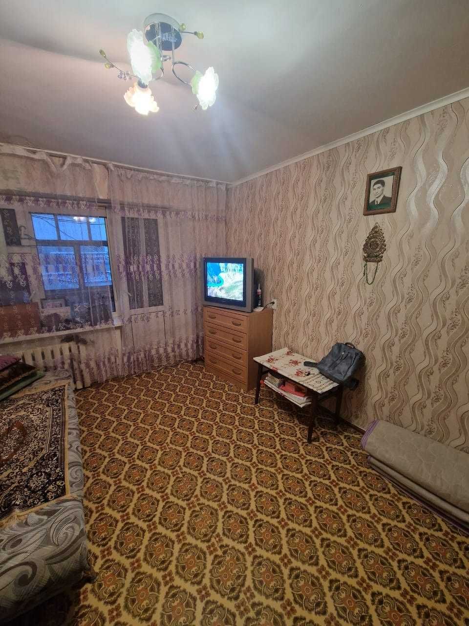 Продам 2-х комнатную квартиру на 8 мкр