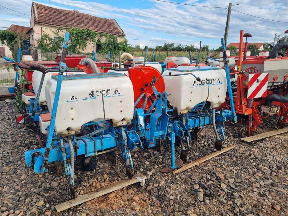 Semanatoare Porumb Monosem PNU 4 sire