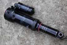 RockShox Super Deluxe Select R DebonAir 205x65mm Trunnion