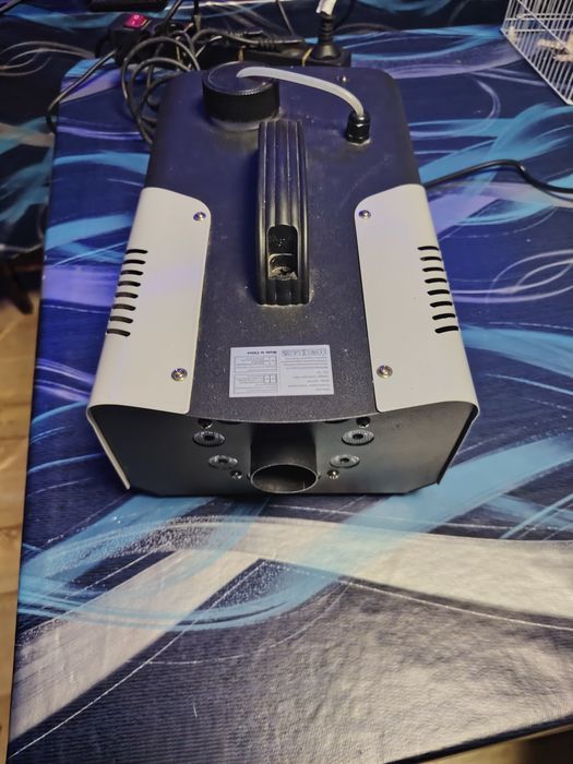 Mașină de fum cu lumini