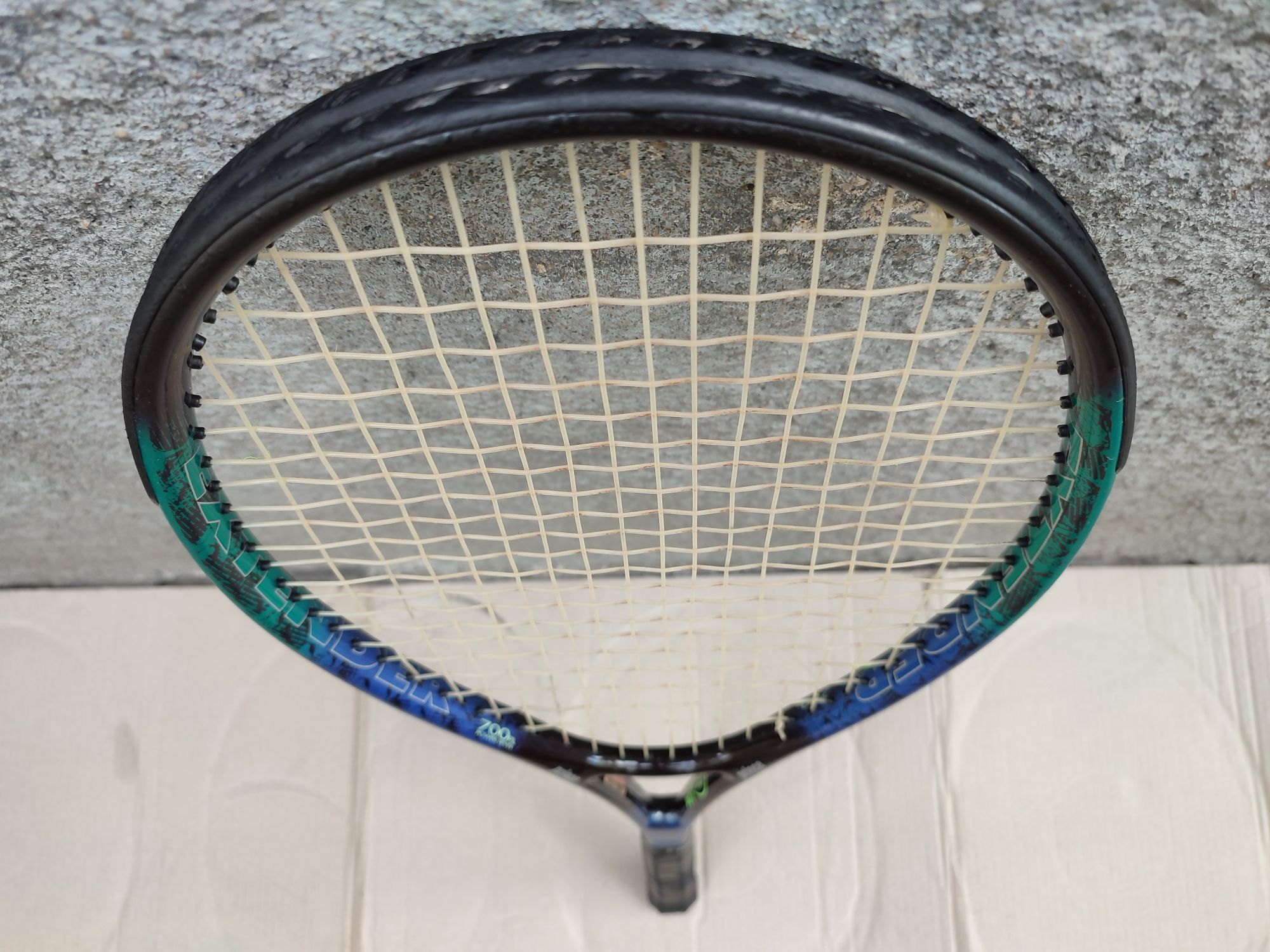 Prince Extender Blast 700 pl-Racheta tenis  INCEPATORI