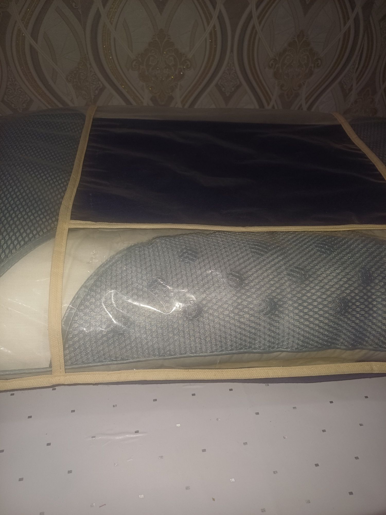 подушку новую из  лузги гречихи красивую бамбуковое волокно двух сторо