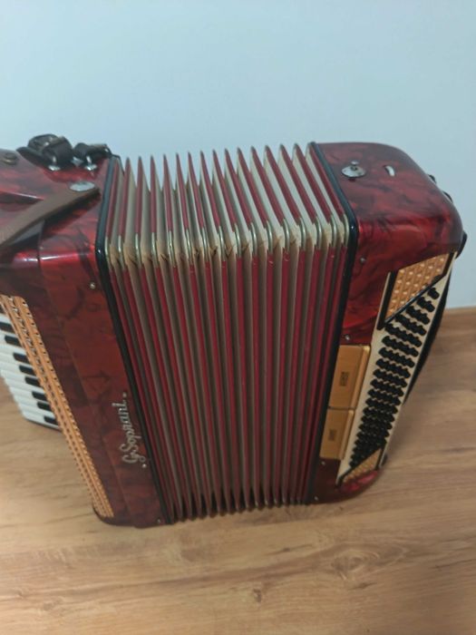 Acordeon soprani 80 basi, 7 registre
