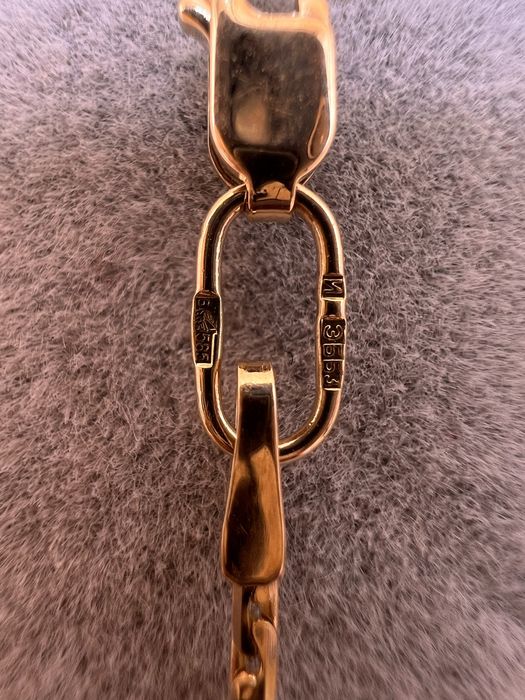 Продам золотой браслет.