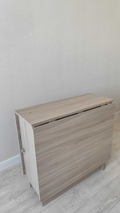 Стол 1 шт за 10000