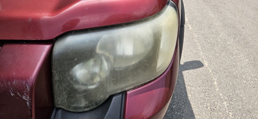 Polish faruri si curățenie interioara