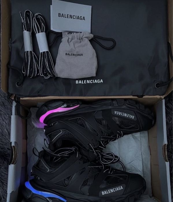 Balenciaga track