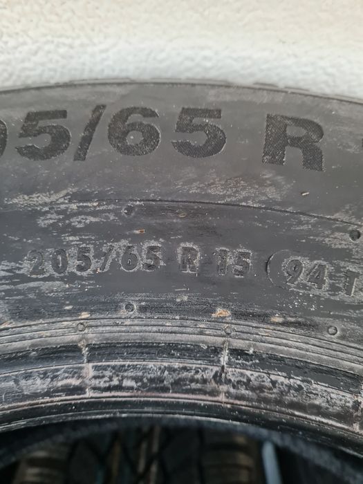 Нови зимни гуми 4 броя CONTINENTAL WinterContact TS850 205 65 R15