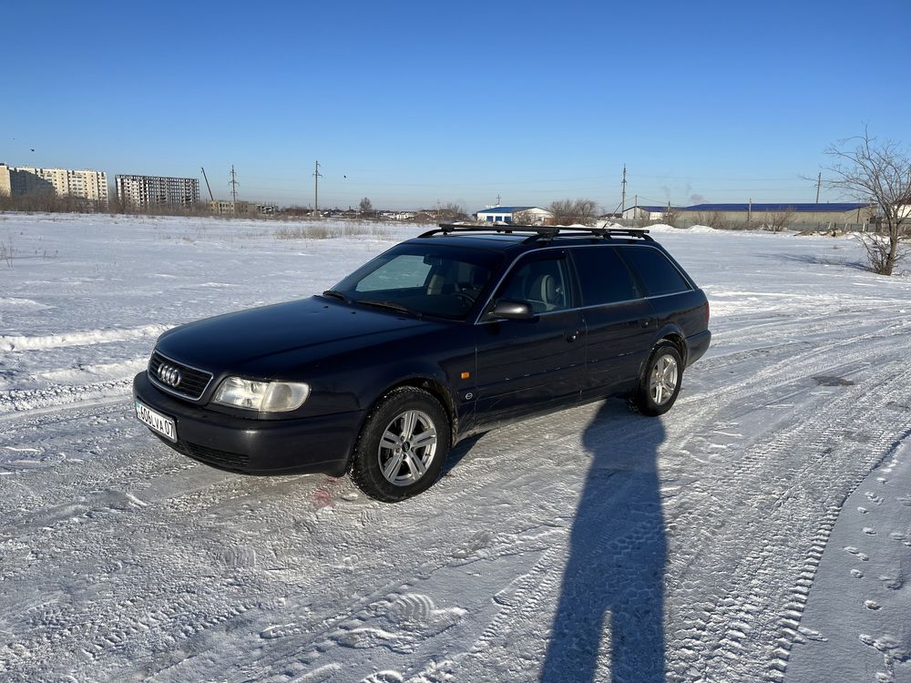 Audi A6 c4  универсал 2,6