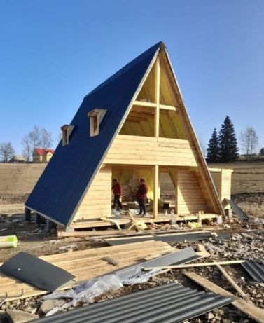 Vând casa din lemn