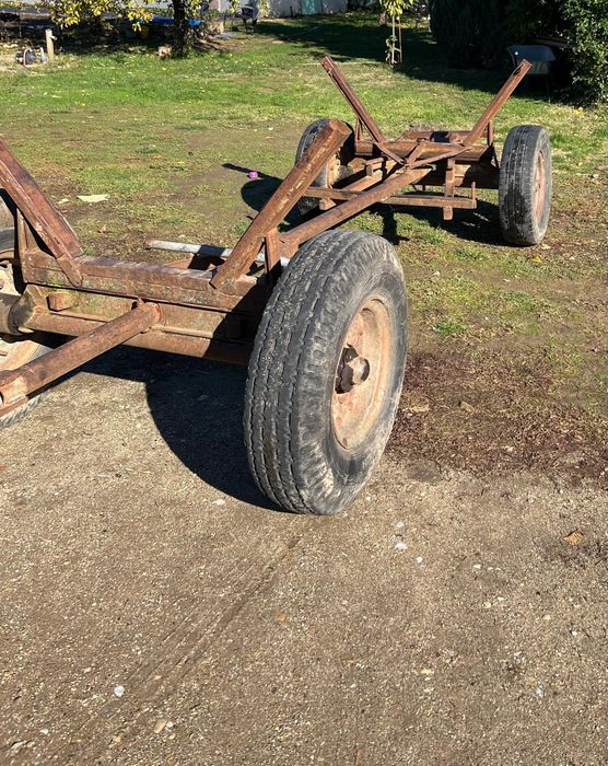 Caruța dupa tractor