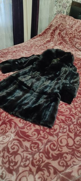 Женская одежда Шуба