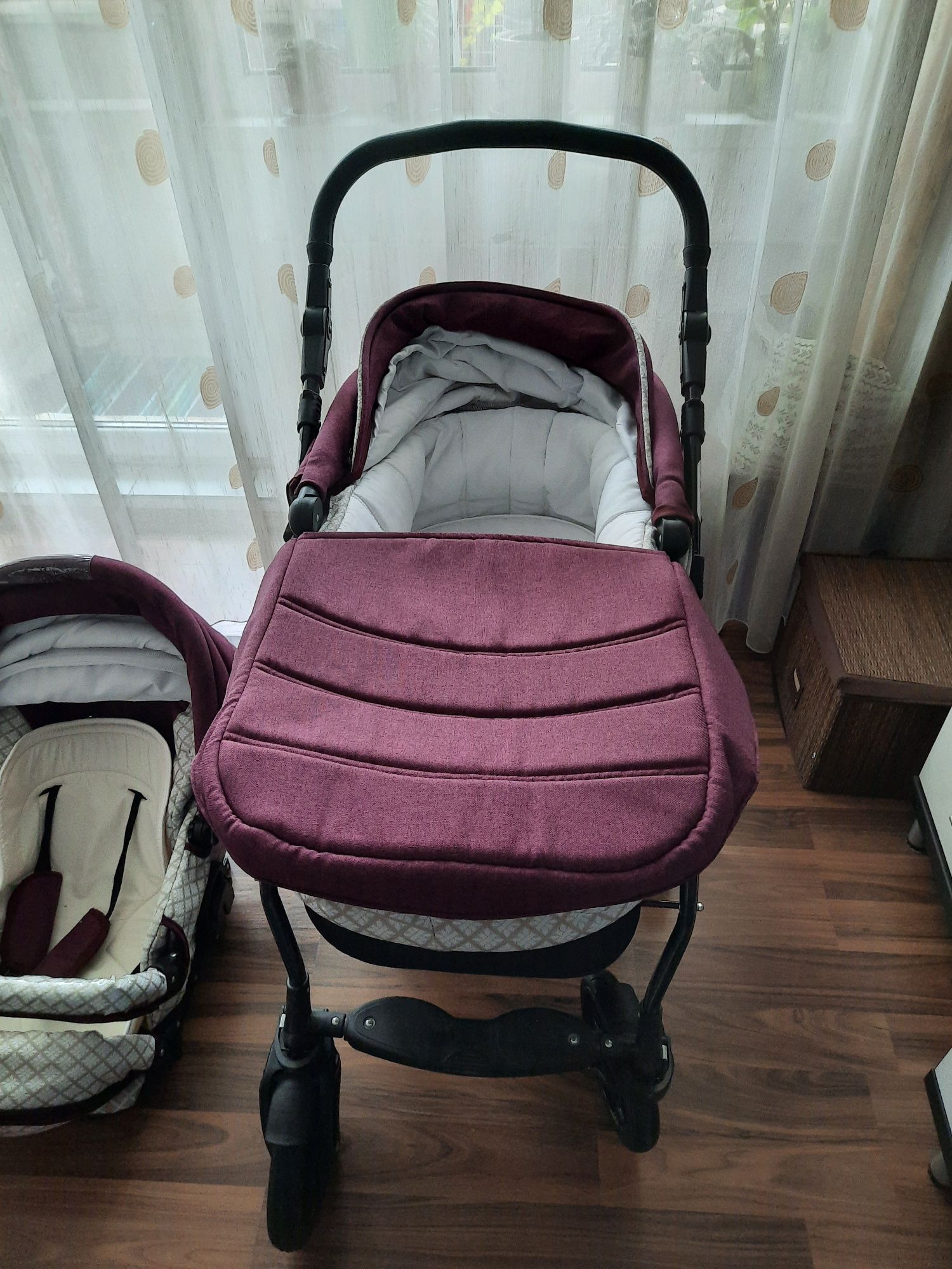 Carucior copii

3 in 1 LoliBebe