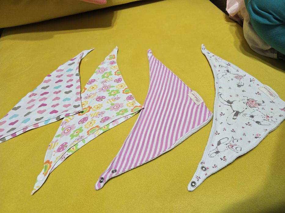 Детские слюнявчики,  нагрудники