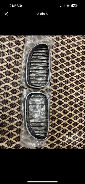 Vand Grile Fata Bmw e60/E61 impecabile Originale!