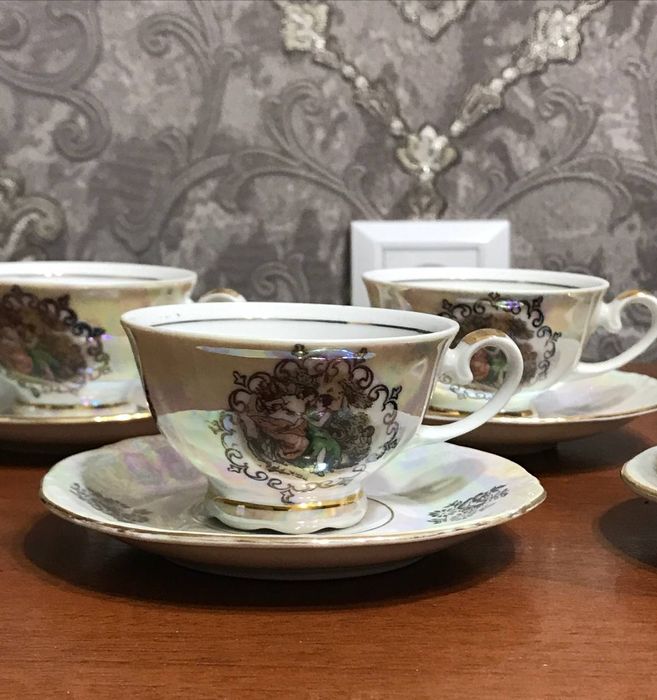 Кофейные пары Мадонна.Перламутр.ГДР.Цена:80.000 пара.