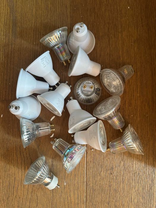 Лампи (спотове за таван)