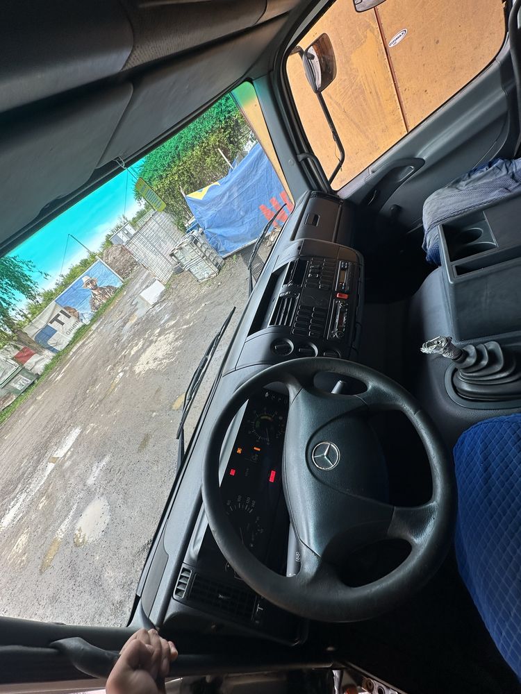 Mercedes Atego 1223 cub izoterm 12 tone