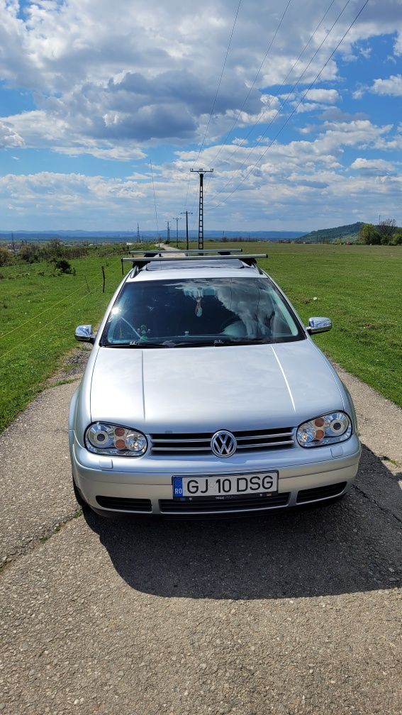 Vând golf 4  1.6 benzina