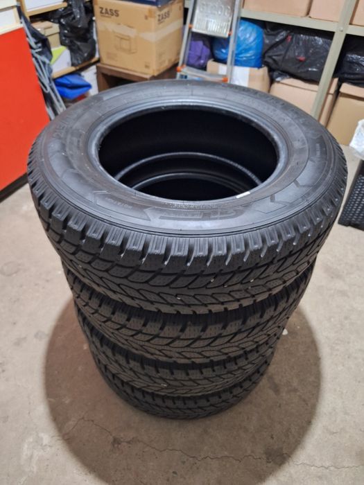 Cauciucuri Iarna MS 215 70 16