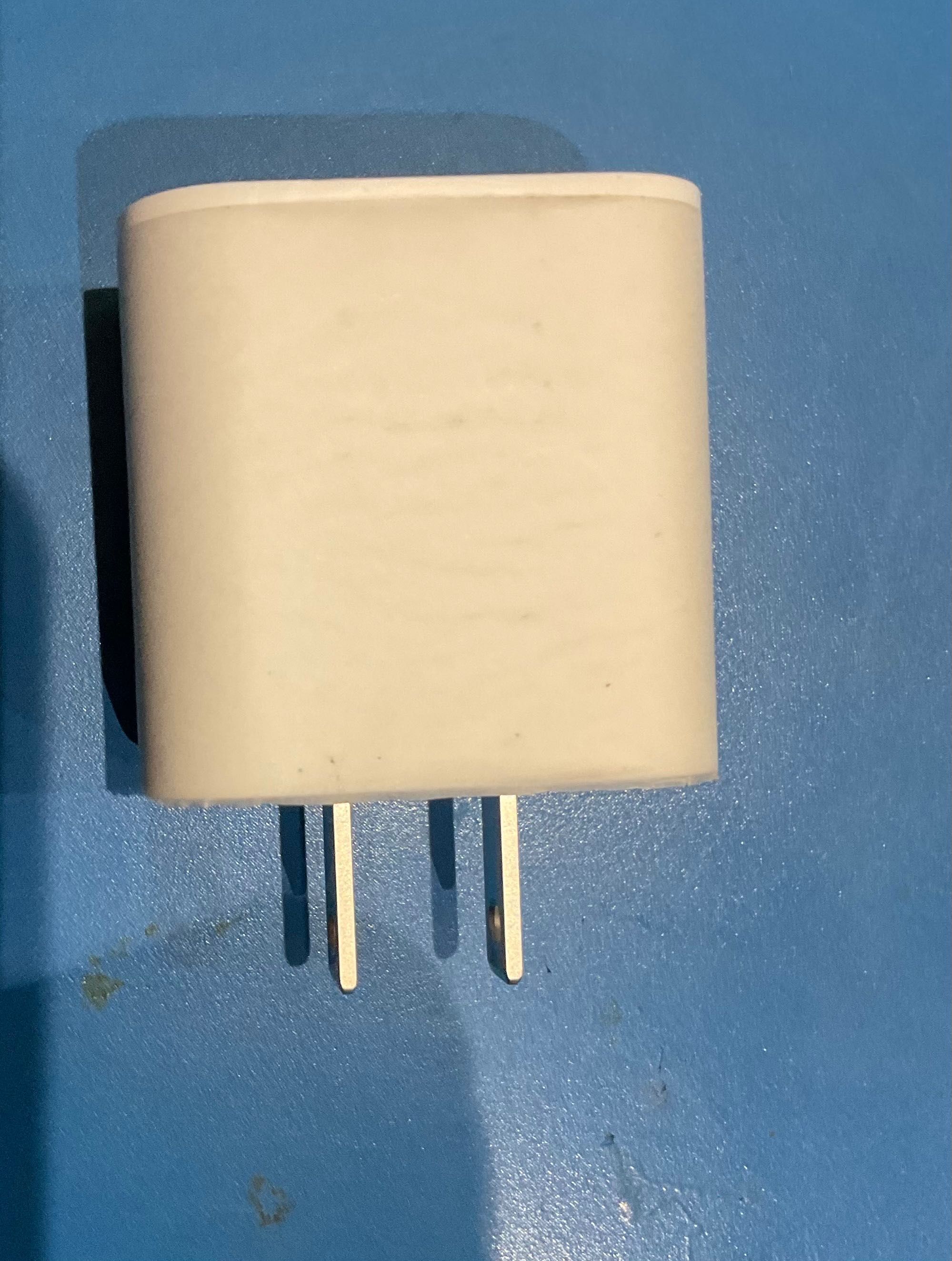 Зарядное устройство для iPhone,iPad, 20 W, оригинал