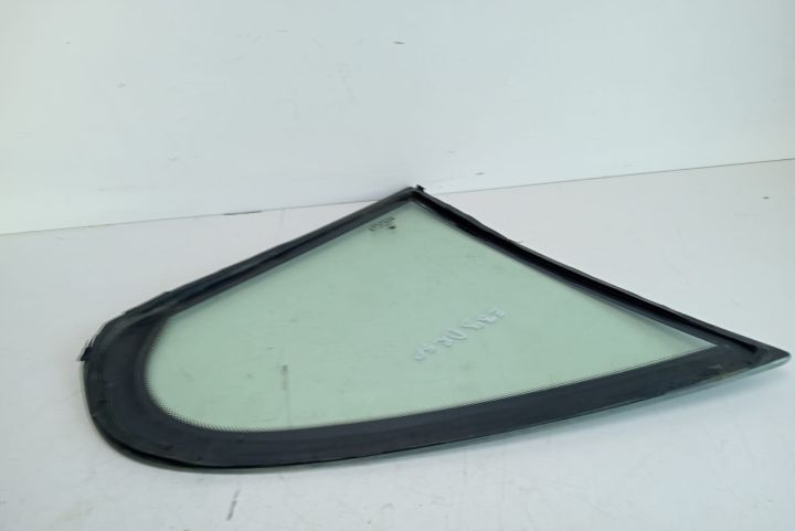 Geam dreapta spate BMW Seria 5 E39 (facelift) seria