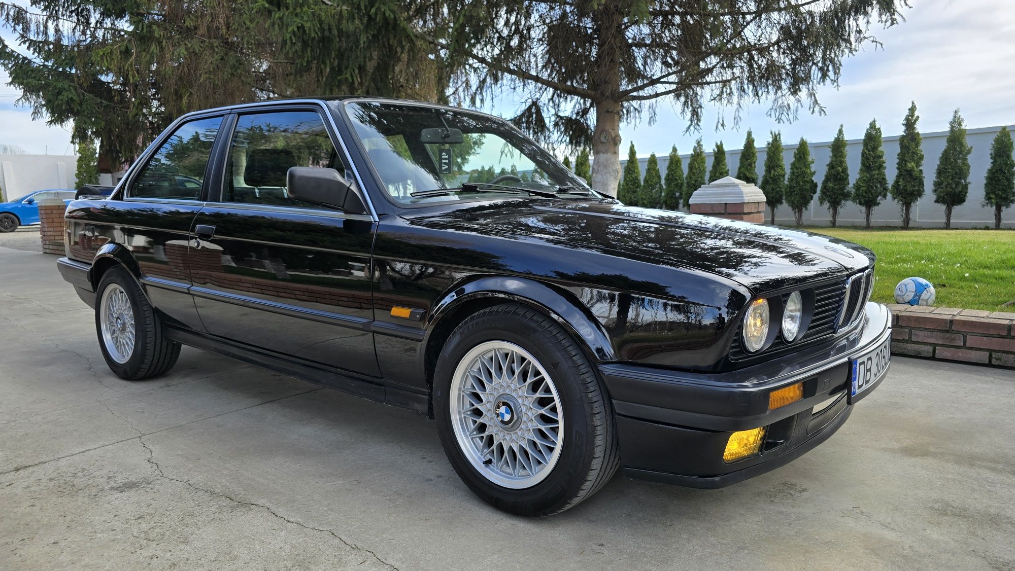 BMW 318i E30 coupe de vânzare – Clasic bine întreținut