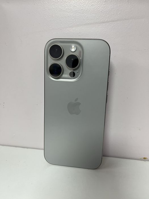Apple iPhone 16 Pro 256GB  100% батерия