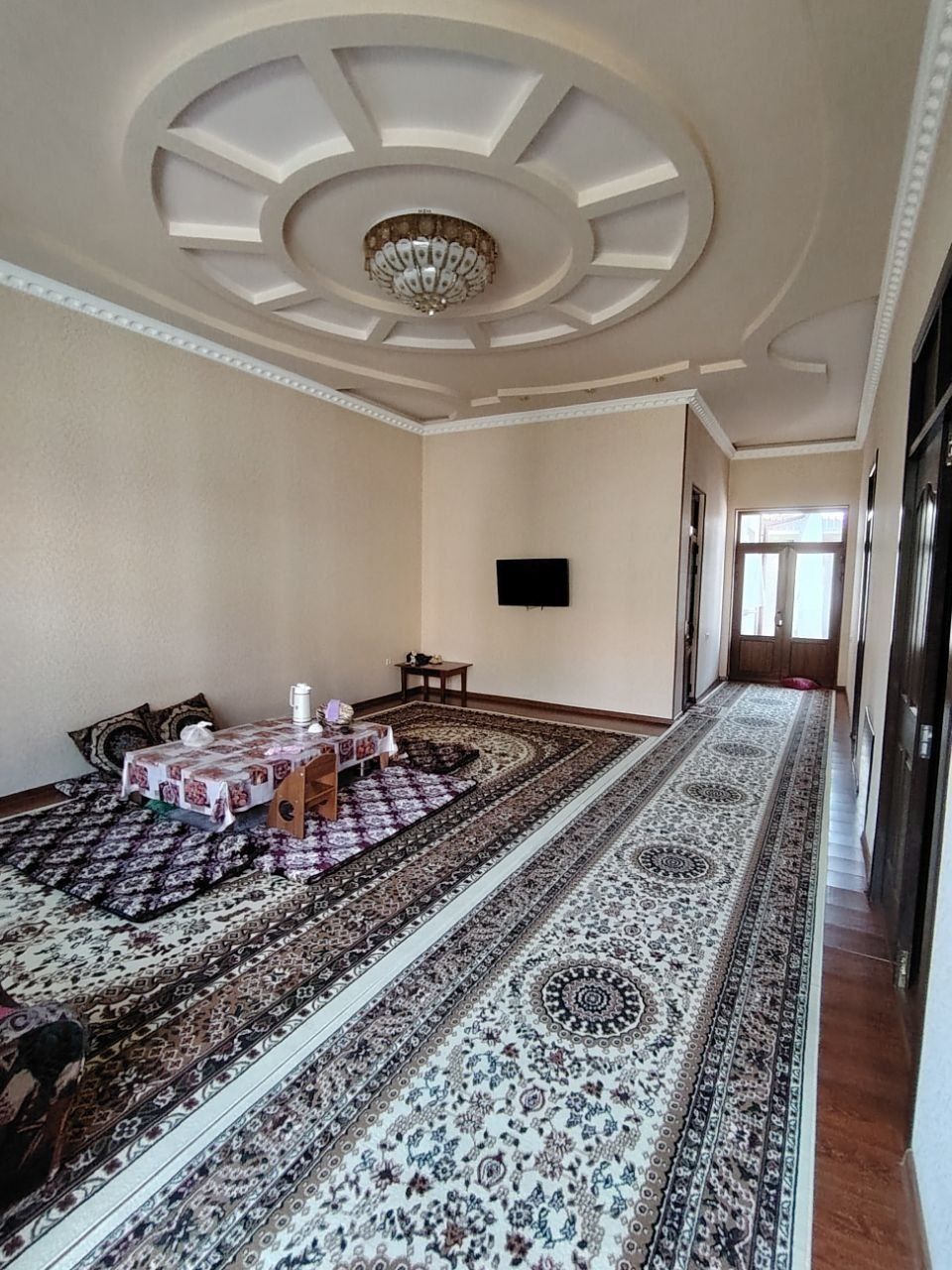 Toshkent tumani kirovda 4 sotix 5 hona uy sotiladi