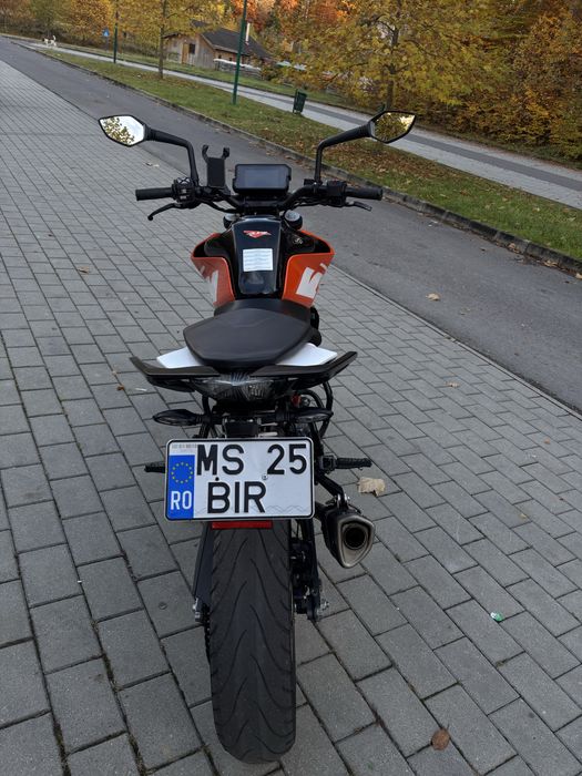 Ktm duke 125