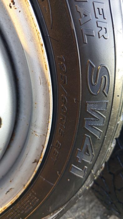 Продам зимнию резину