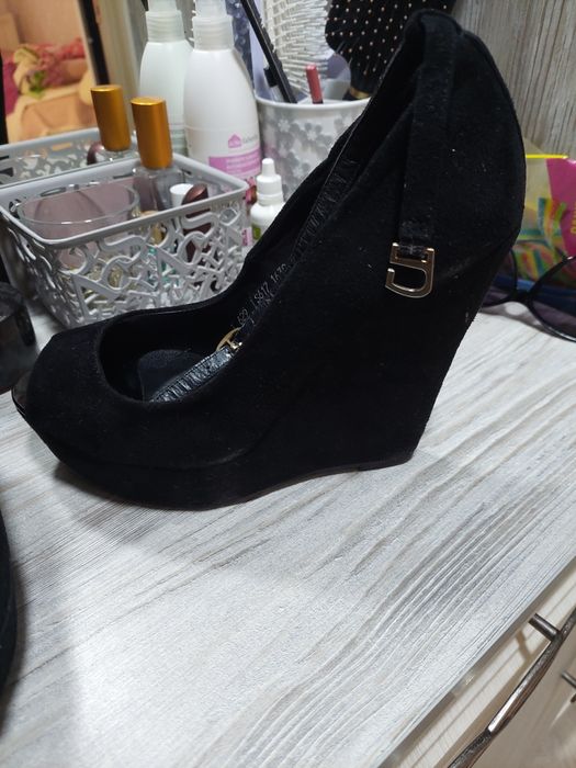 Продам туфли женский